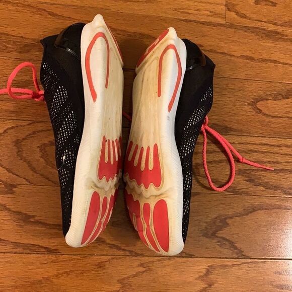 Under Armour Speedform sneakers size 8 black with pink shoelaces - Picture 3 of 8